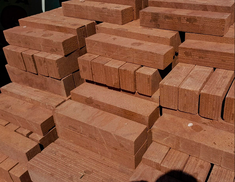 demosntração de tijoletas gês refiladas parede para casa quiosques e projetos de arquitetura